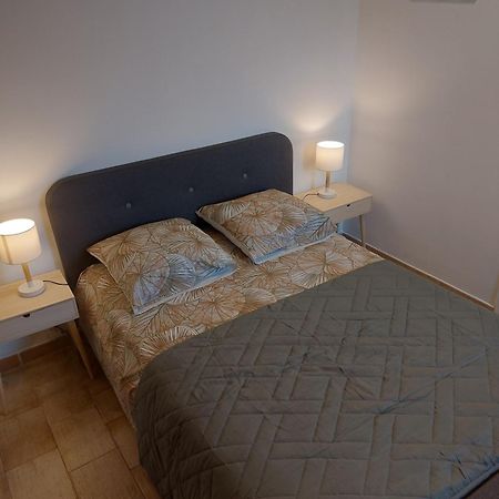 A La Cour De La Sucrerie Apartment Binche Bagian luar foto
