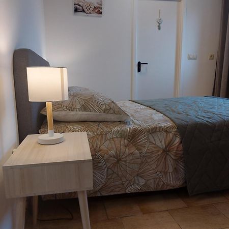 A La Cour De La Sucrerie Apartment Binche Bagian luar foto