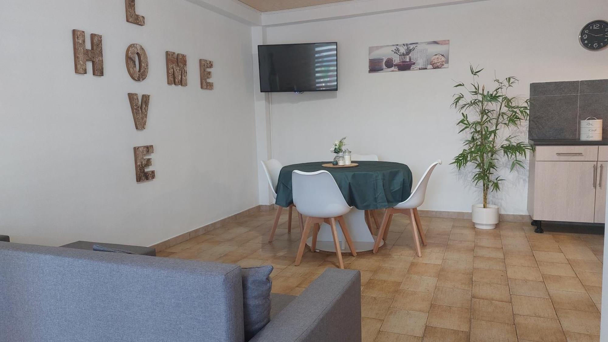 A La Cour De La Sucrerie Apartment Binche Bagian luar foto