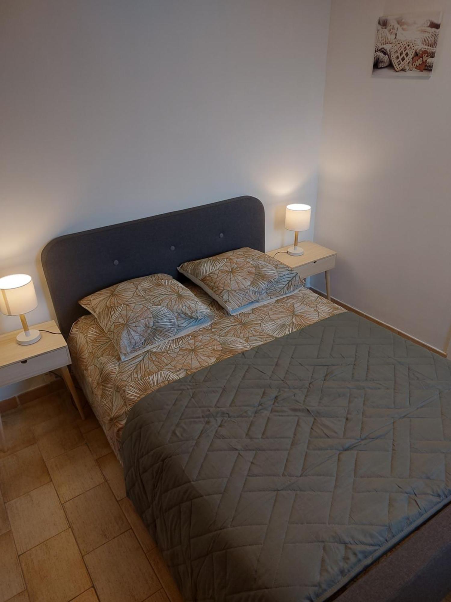 A La Cour De La Sucrerie Apartment Binche Bagian luar foto